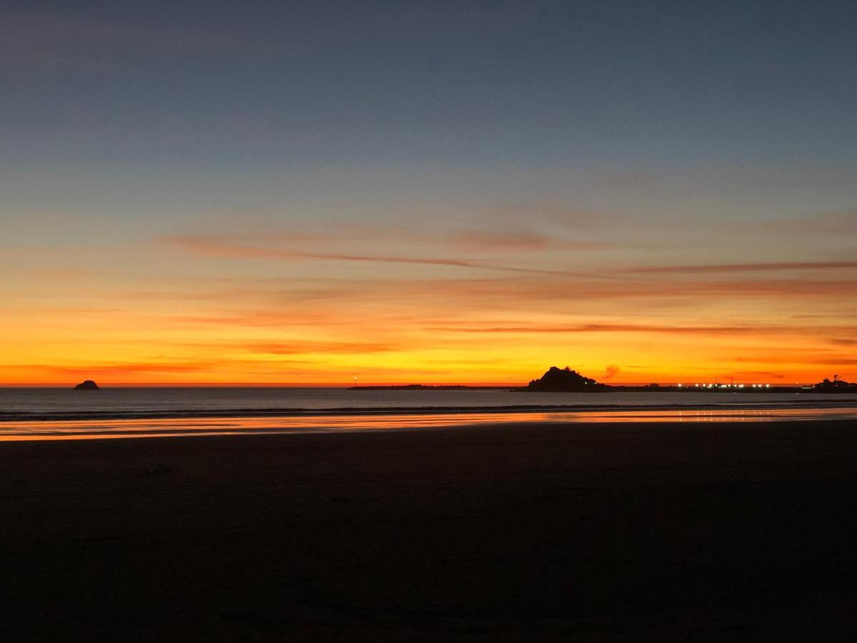 Crescent Crescent City